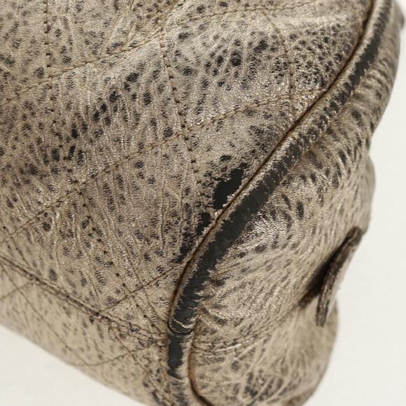 CHANEL Matelasse Pouch Leather Champagne Gold CC Auth  CHANEL Matelasse Hand Bag Leather Champagne Gold CC Auth 160074